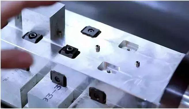 【新手必看】3軸、3+2軸、5軸加工的區(qū)別是什么？(圖12)